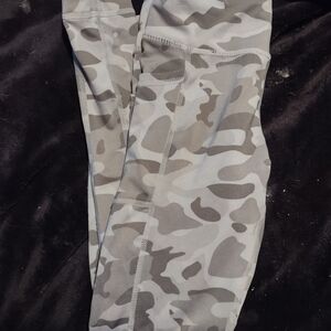 90 Degree By Reflex Kids Gray Camouflage Leggings